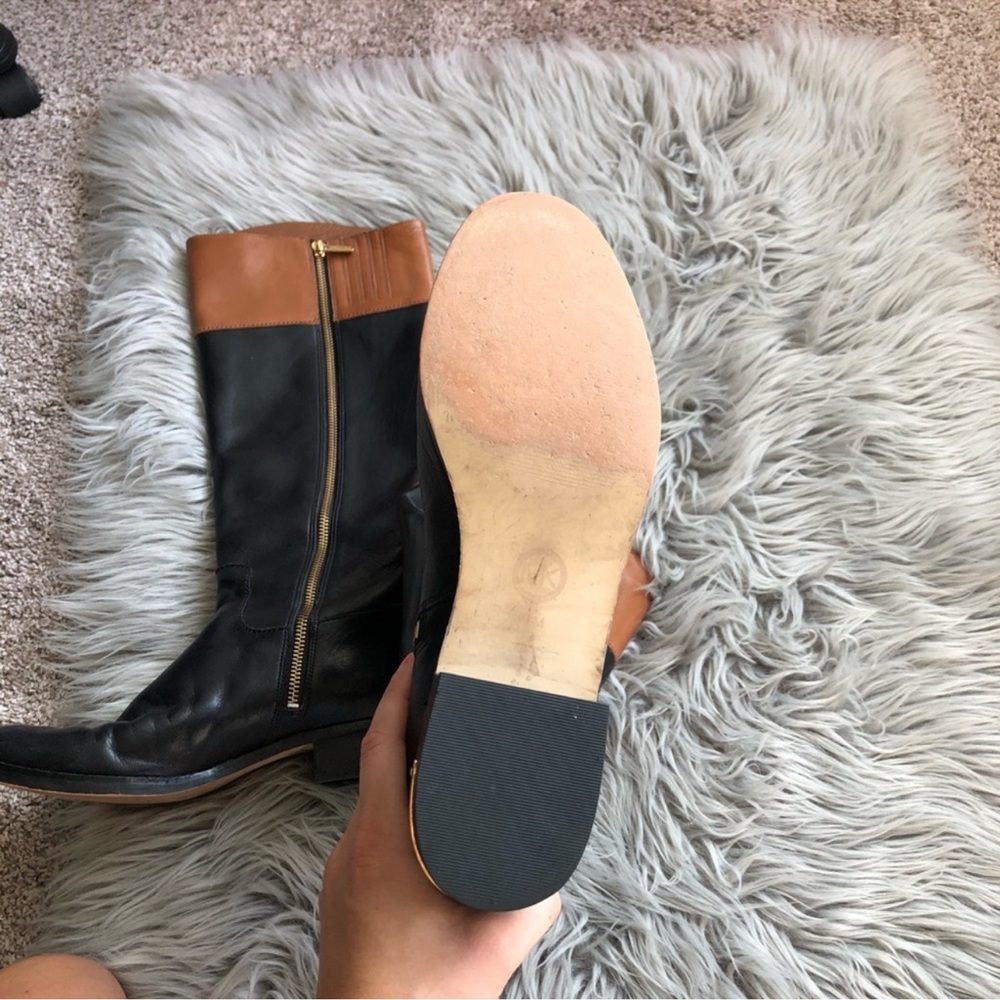 Michael Kors Leather Logo Plated Riding Boots
Size 7.5 - Picture 5 of 12